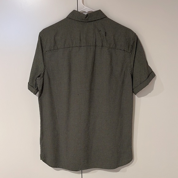 Goodfellow & Co Short Sleeve Button Up - Picture 7 of 7